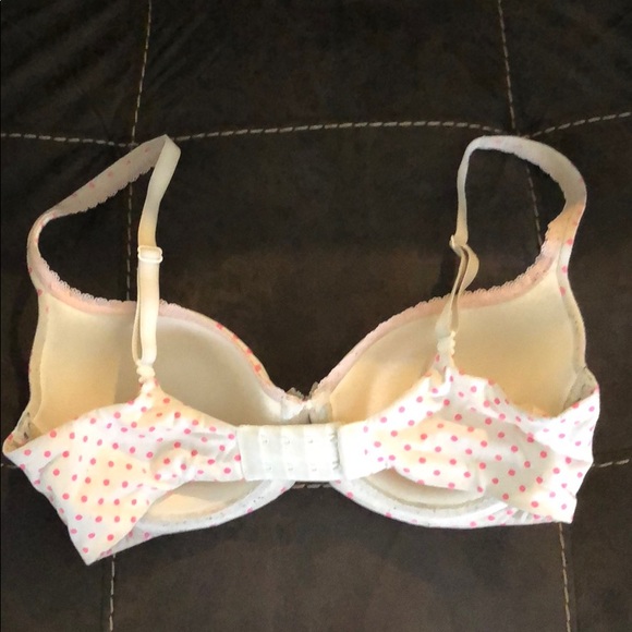 Victoria’s Secret bra - Picture 2 of 3